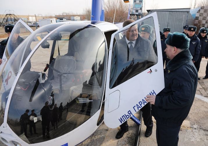 Глава администрации города Байконур поздравил сотрудников Росгвардии с предстоящим профессиональным праздником