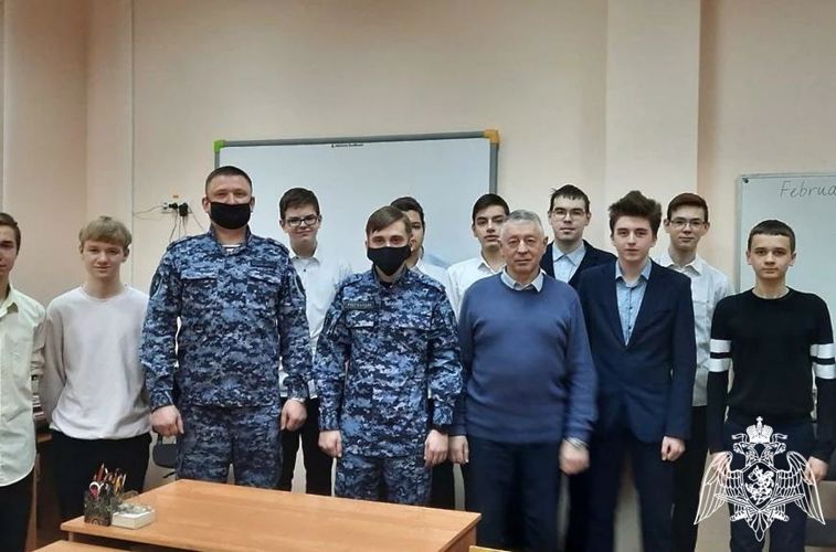Более 40 тематических встреч ко дню Росгвардии провело ведомство в Подмосковье