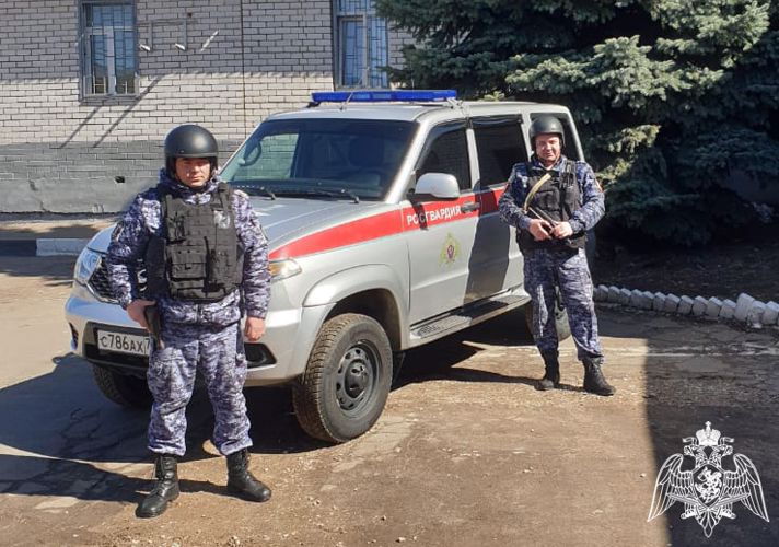 ПАТРУЛЬ РОСГВАРДИИ ЗАДЕРЖАЛ В ПОДМОСКОВЬЕ ПОДОЗРЕВАЕМОГО В ПРИЧИНЕНИИ НОЖЕВЫХ РАНЕНИЙ