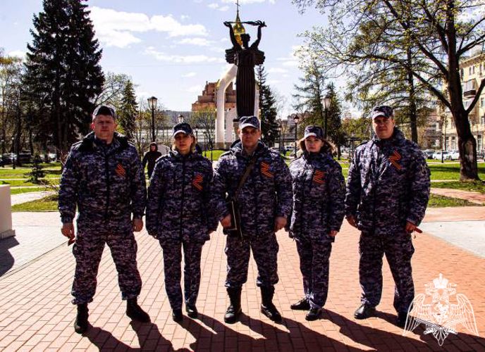 В Подмосковье сотрудники Росгвардии дали старт патриотической акции «Георгиевская ленточка»
