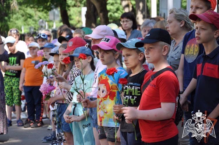 Память Героя России Александра Монетова почтили сотрудники Росгвардии в Подмосковье