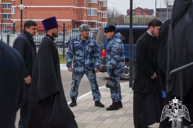 Сотрудники ГУ Росгвардии по Московской области приняли участие в освящении Главного храма Росгвардии