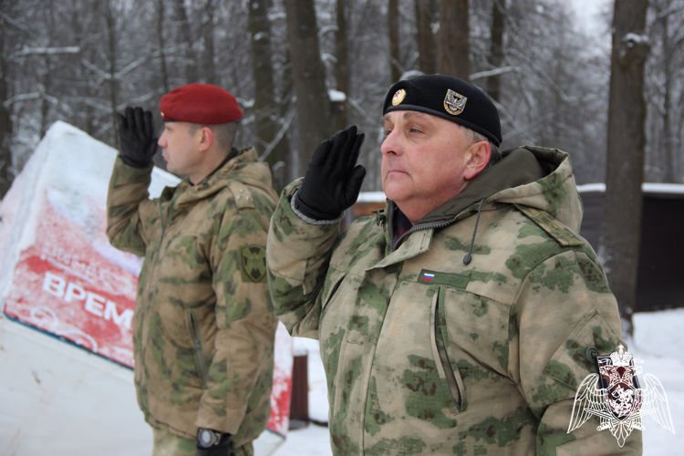 Военнослужащие и сотрудники Росгвардии приняли участие в военно-спортивном мероприятии в Подмосковье