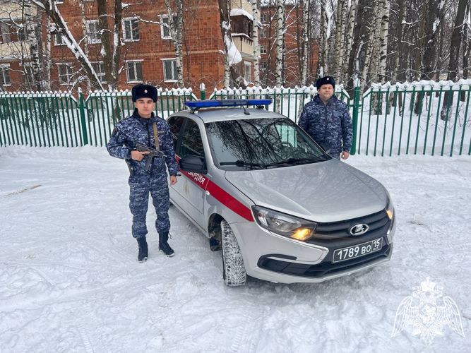 В Подмосковье сотрудники Росгвардии задержали мужчину, проникшего на охраняемый объект