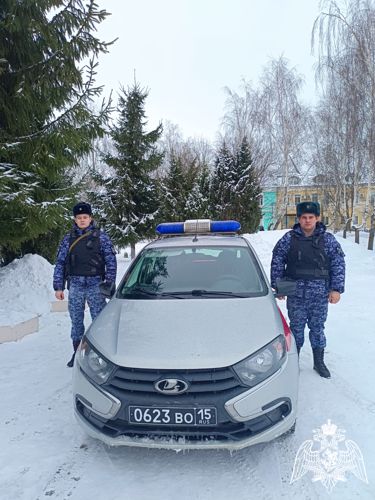 В Подмосковье росгвардейцы задержали подозреваемого в грабеже 