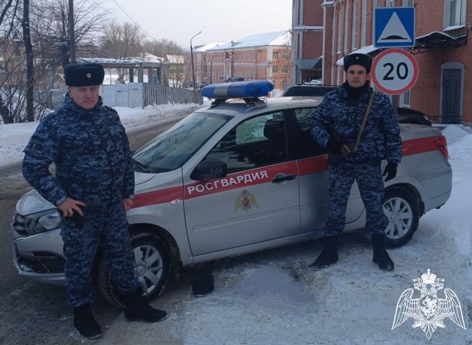 В Подмосковье сотрудники Росгвардии задержали подозреваемого в сбыте наркотических средств