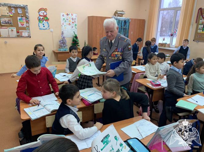 В День российской науки росгвардейцы встретились с учениками Люберецкой гимназии