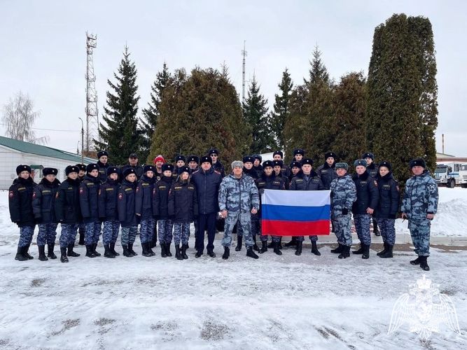 В Подмосковье сотрудники ОМОН «Русич» провели экскурсию для курсантов «Гвардейской смены»
