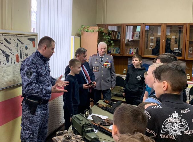 В подразделении Люберецкого отдела вневедомственной охраны Росгвардии прошел День открытых дверей