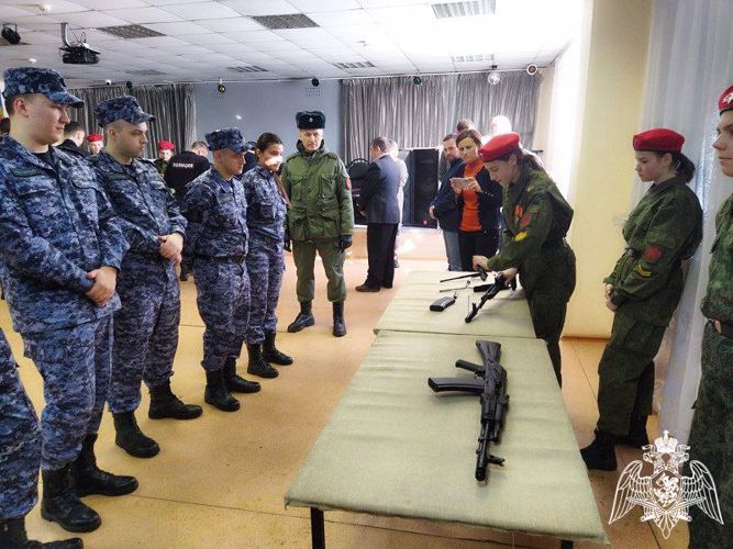 В Подмосковье сотрудники Росгвардии приняли участие в военно-спортивной игре «Тропа победителей»