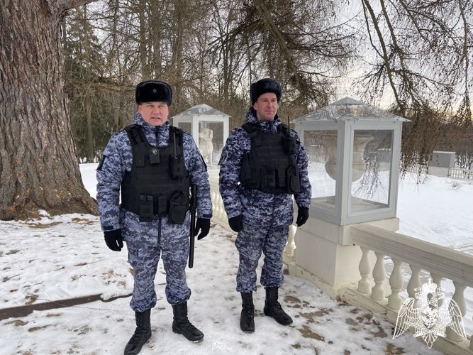 Сотрудники Росгвардии обеспечивают охрану Государственных музеев в Подмосковье (Видео)