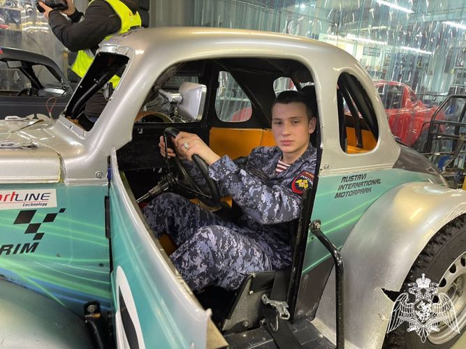 В Подмосковье курсанты «Гвардейской смены» стали участниками программы «Росгвардия Драйв»