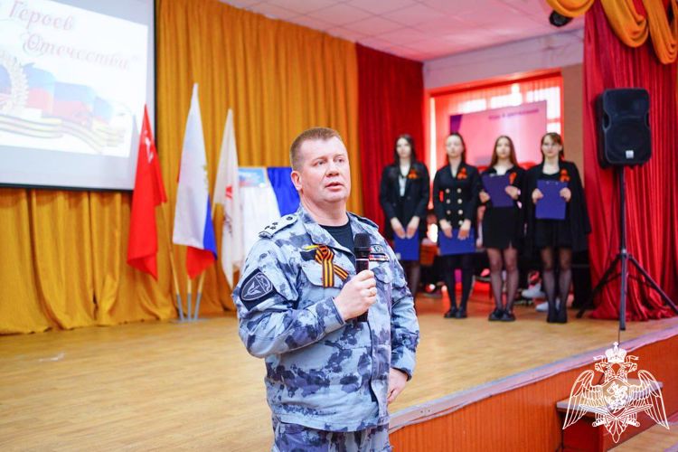 «Парты Героев» памяти погибших сотрудников ОМОН «Пересвет» открыли в Подмосковье 