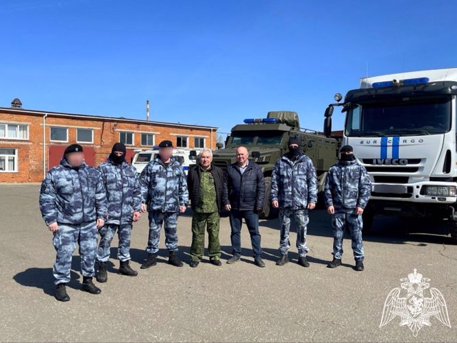 Ветераны ОМОН "Русич" подмосковного главка Росгвардии посетили спецподразделение
