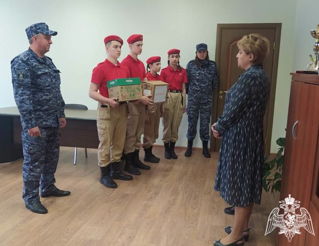 В акции "Солдатский треугольник" приняли участие ученики подшефной школы Росгвардии Московской области 