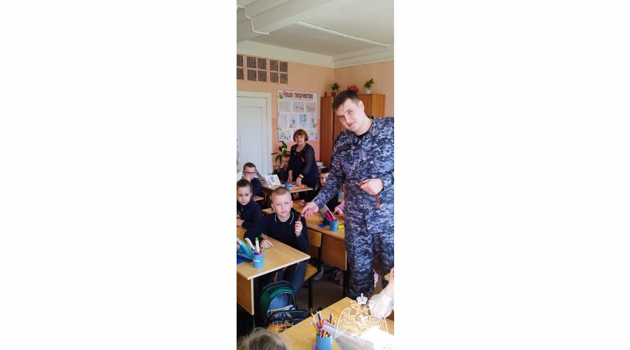 Всероссийскую акцию «Георгиевская ленточка» поддержали росгвардейцы Подмосковья