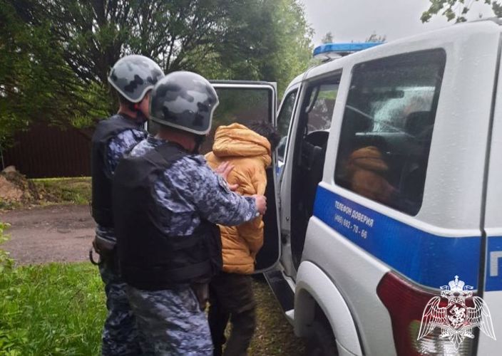 Подмосковные росгвардейцы задержали подростка, подозреваемого в покушении на убийство своих родственников