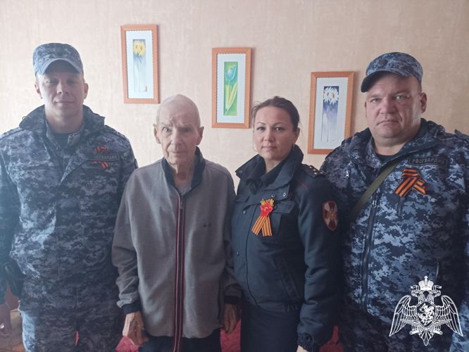 Росгвардейцы Подмосковья поздравили ветеранов Великой Отечественной войны с Днем Великой Победы