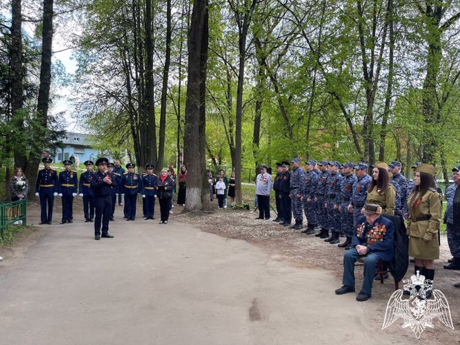 «Парад у дома ветерана» провели росгвардейцы Подмосковья (Видео)