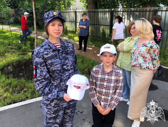 В День защиты детей сотрудники Росгвардии Подмосковья посетили детский дом
