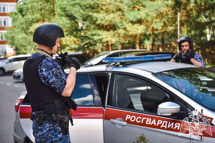 Росгвардия проводит тактико-специальные занятия в образовательных учреждениях Подмосковья