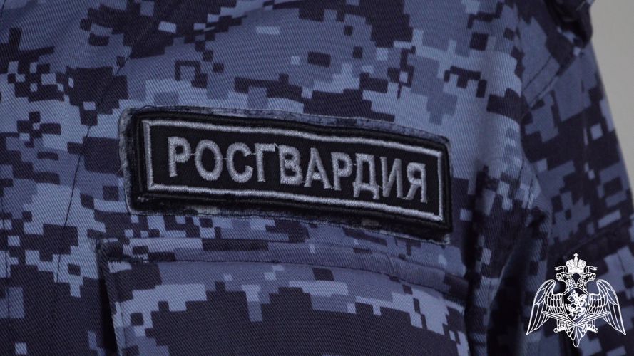 Подмосковные росгвардейцы задержали подозреваемую в краже косметики 