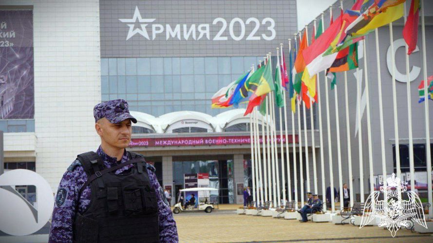 Безопасность форума «Армия-2023» обеспечили росгвардейцы в Подмосковье 