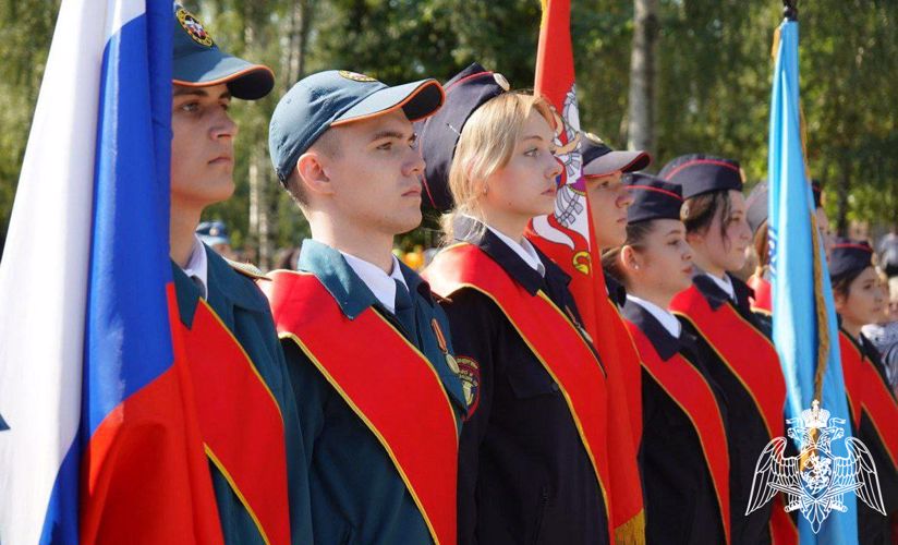 Офицер подмосковного главка Росгвардии поздравил с днем знаний курсантов подшефного колледжа «Энергия»