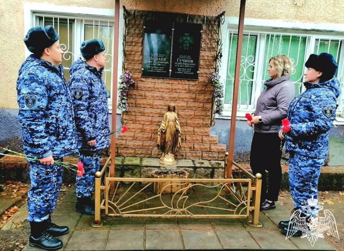В Подмосковье сотрудники вневедомственной охраны Росгвардии провели памятные мероприятия