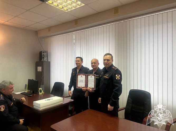 В Сергиевом Посаде росгвардейцы проводили на заслуженный отдых начальника отдела вневедомственной охраны