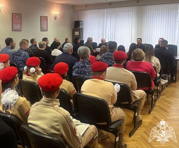 В Сергиевом Посаде росгвардейцы проводили на заслуженный отдых начальника отдела вневедомственной охраны