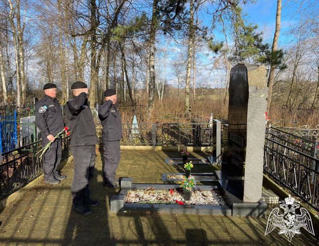 Сотрудники спецподразделений подмосковного главка Росгвардии почтили память погибших сослуживцев