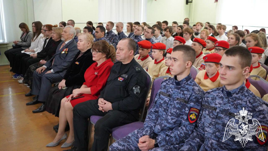 Память погибшего сотрудника ОМОН Росгвардии почтили в Подмосковье