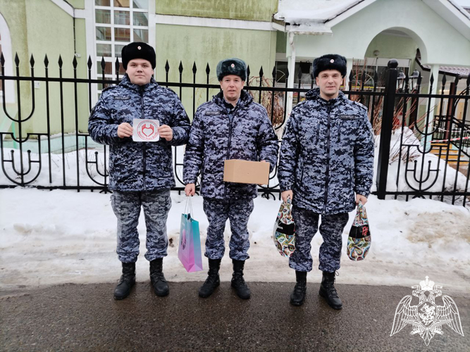 Росгвардейцы Московской области поддержали новогоднюю ведомственную акцию «Дед Мороз специального назначения»