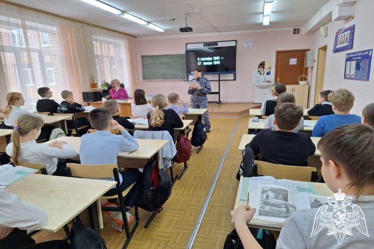 В преддверии 80-летия снятия блокады Ленинграда сотрудники Росгвардии провели патриотические мероприятия в Подмосковье