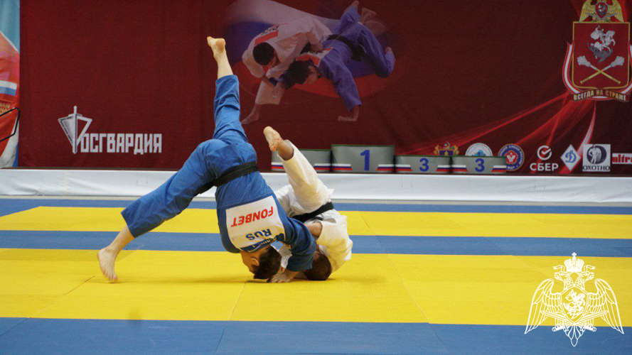 Команда подмосковного главка Росгвардии стала серебряным призером чемпионата Центрального округа Росгвардии по дзюдо (видео)