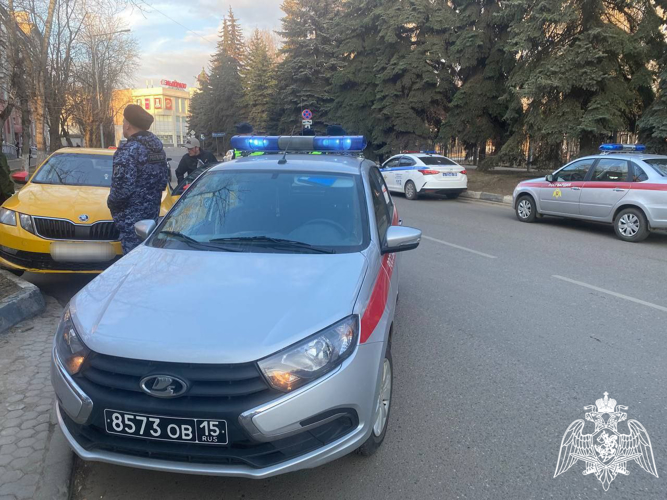 В Московской области сотрудники Росгвардии задержали нетрезвого  водителя такси (видео)