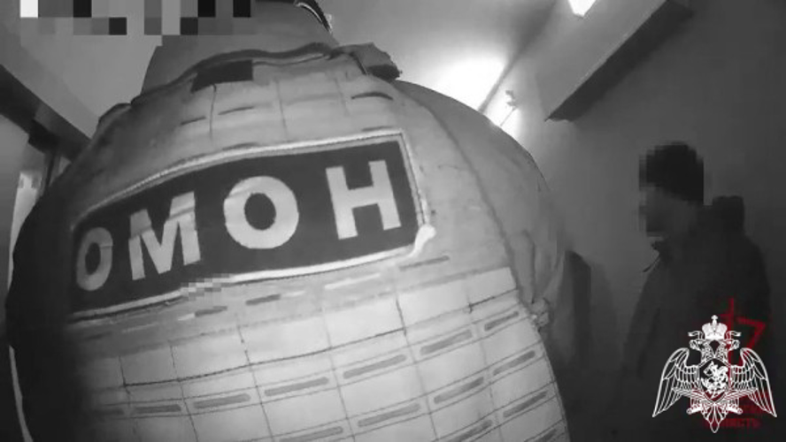 При содействии спецназа Росгвардии задержан подозреваемый в незаконном хранении оружия и боеприпасов (видео)