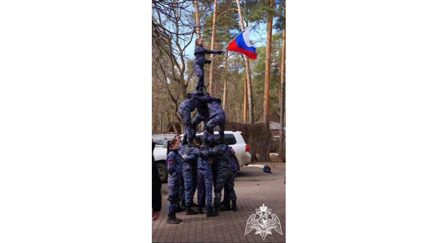 Курсанты «Гвардейской смены» встретились с детьми из ДНР и ЛНР в Московской области