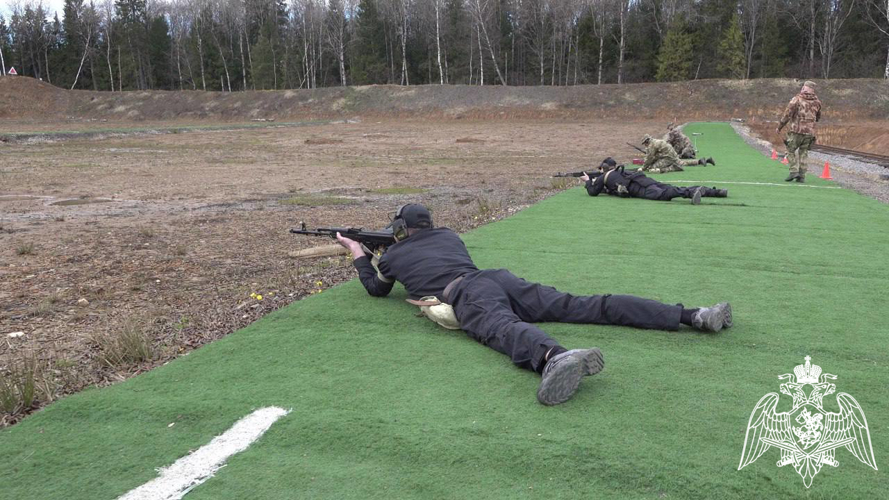 В подмосковном главке Росгвардии определили лучших в стрельбе из боевого ручного стрелкового оружия (видео)