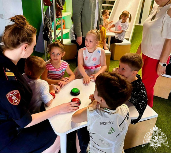 В Московской области сотрудники Росгвардии провели мероприятия для детей