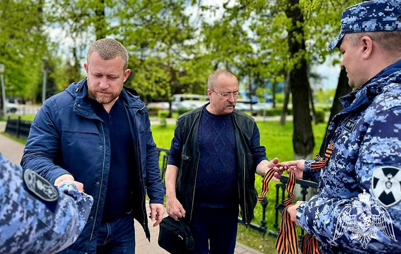 В Московской области сотрудники Росгвардии поддержали Всероссийскую патриотическую акцию «Георгиевская ленточка»