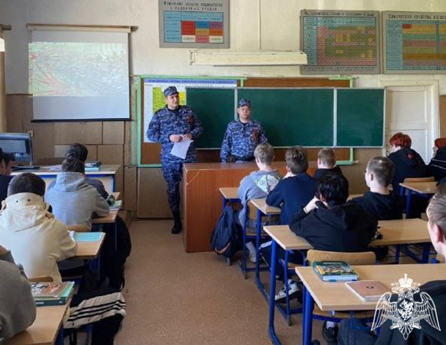В преддверии Дня Великой Победы подмосковные росгвардейцы проводят патриотические мероприятия