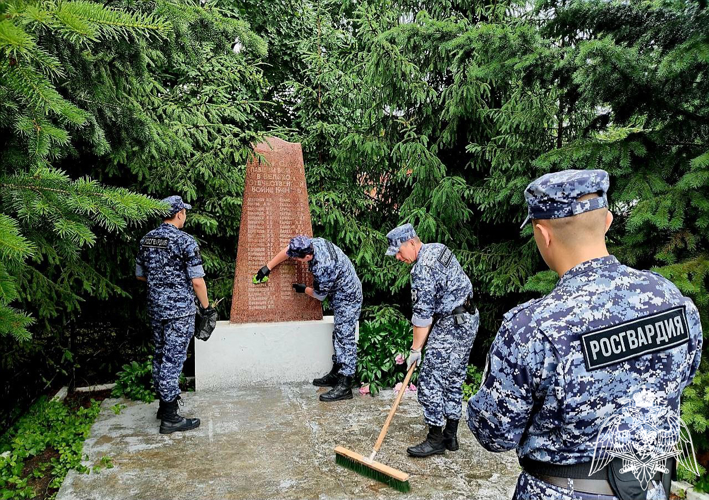 В преддверии Дня памяти и скорби подмосковные росгвардейцы провели патриотические мероприятия