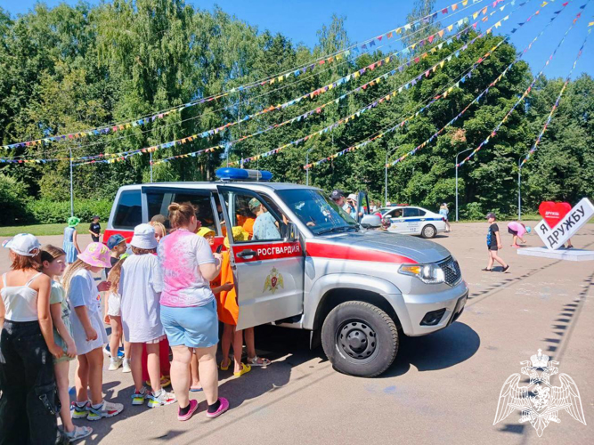 В Подмосковье сотрудники вневедомственной охраны провели акцию «Каникулы с Росгвардией»