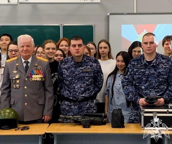 В День семьи, любви и верности ветеран войск правопорядка Московской области рассказал о секрете крепких и долгих семейных отношений