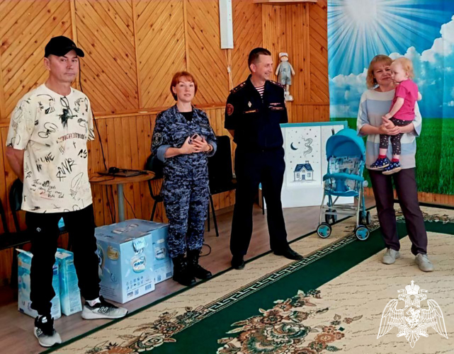 В преддверии Дня знаний сотрудники Росгвардии поздравили ребят из Подмосковья с началом нового учебного года