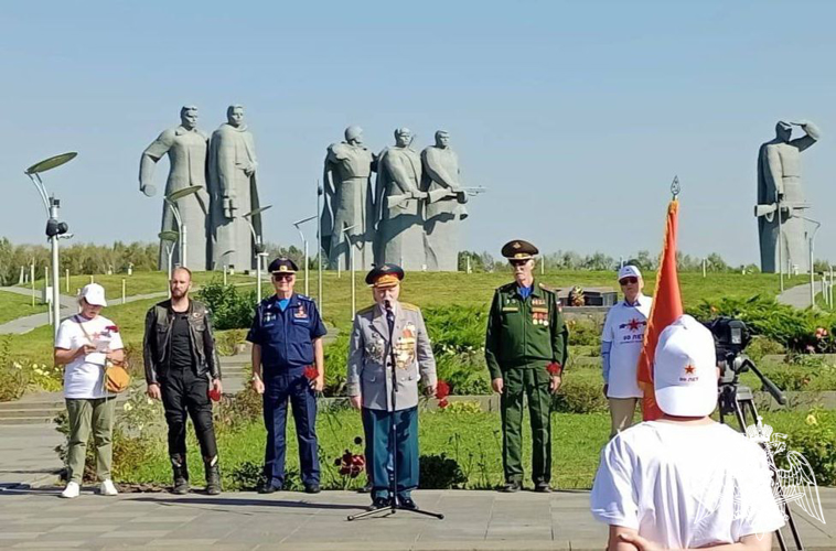Ветеран войск правопорядка принял участие в мотопробеге «Наследники Победы в строю! Навстречу 80-летию Великой Победы» 	