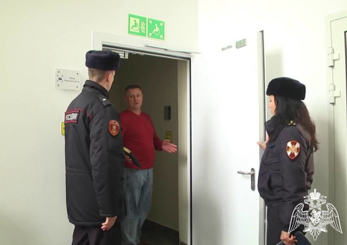 В Ступино сотрудники Росгвардии проверили новый школьный учебный корпус на антитеррористическую безопасность