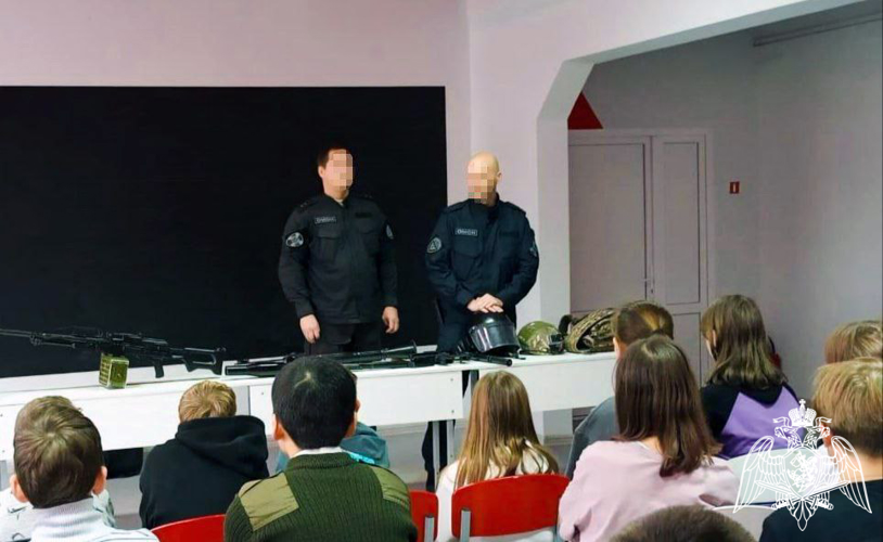 В Московской области сотрудники спецподразделения Росгвардии познакомили школьников со своей профессией